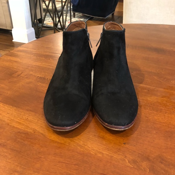 Ankle booties - Picture 2 of 4